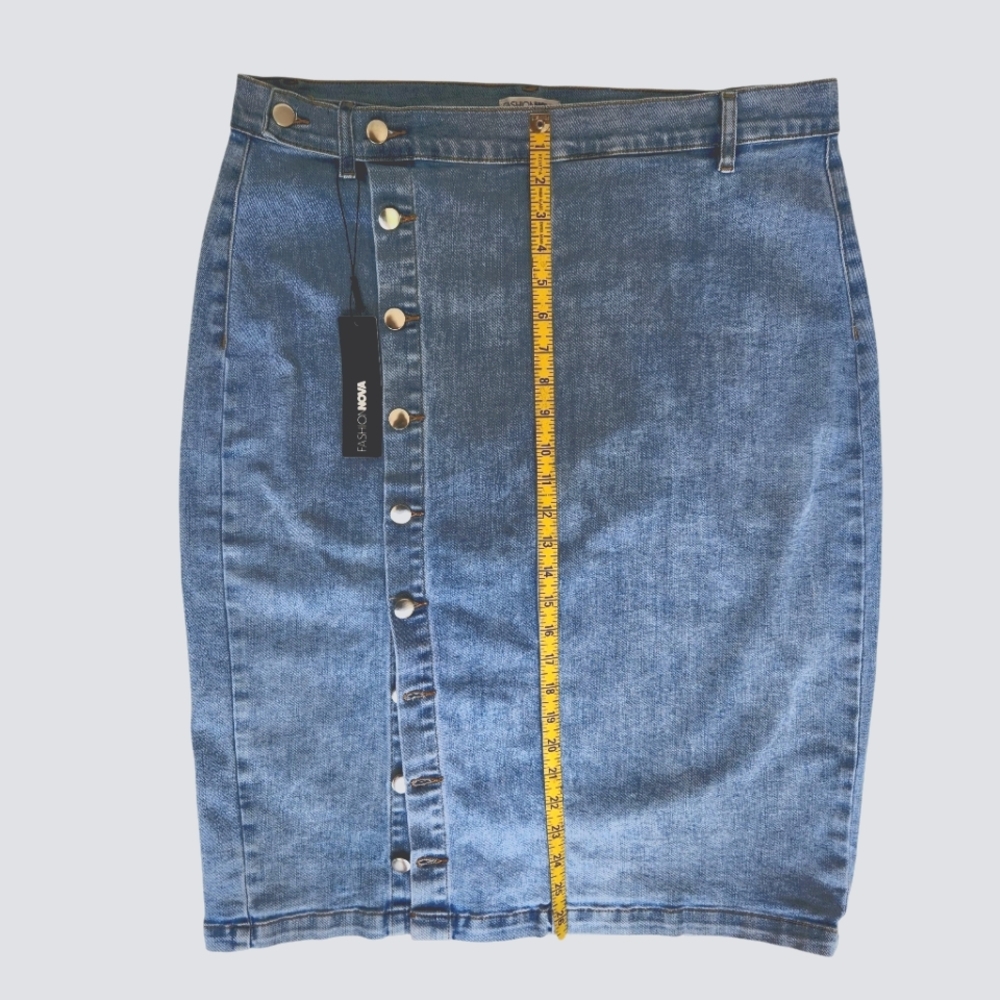 Fashion Nova Denim Midi Skirt Size 1 XL - Picture 12 of 15